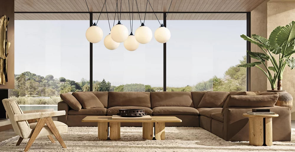 Les Acrobates de Gras Chandelier