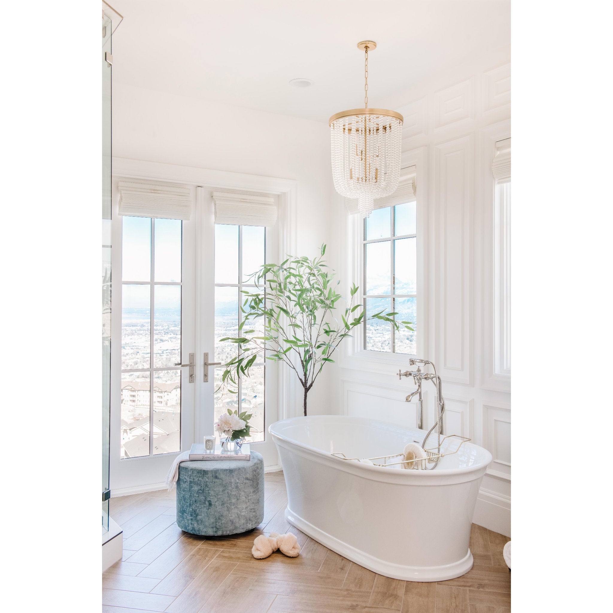 Royalton 6-Light Chandelier in Aged Brass 18.25L x 18.25W x 27.75H