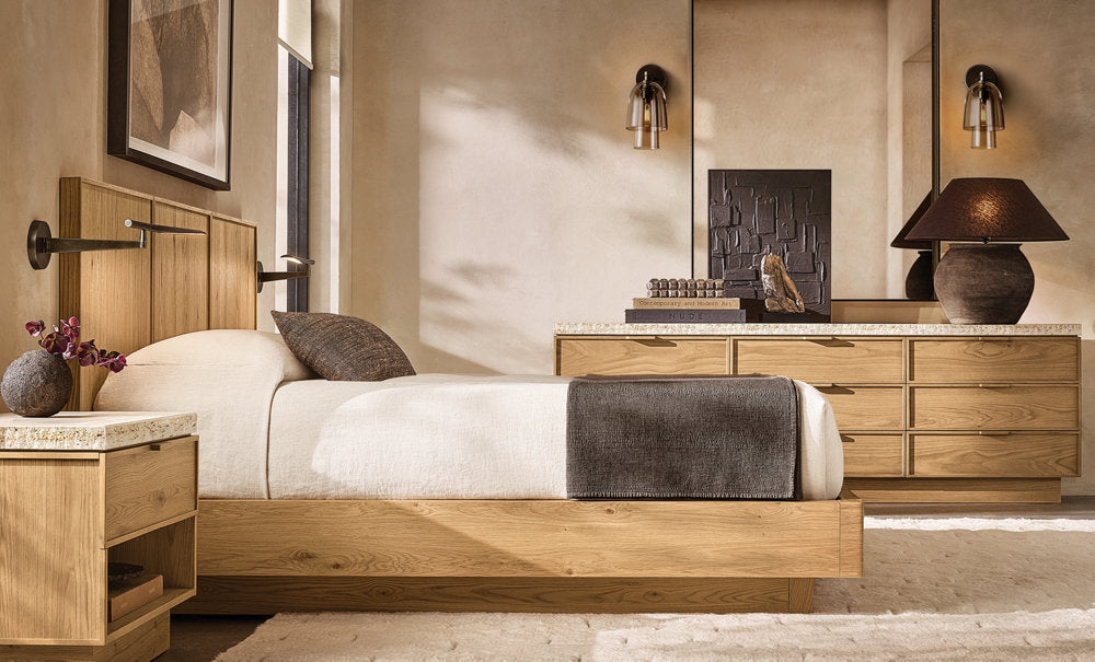 Noemi Task Sconce