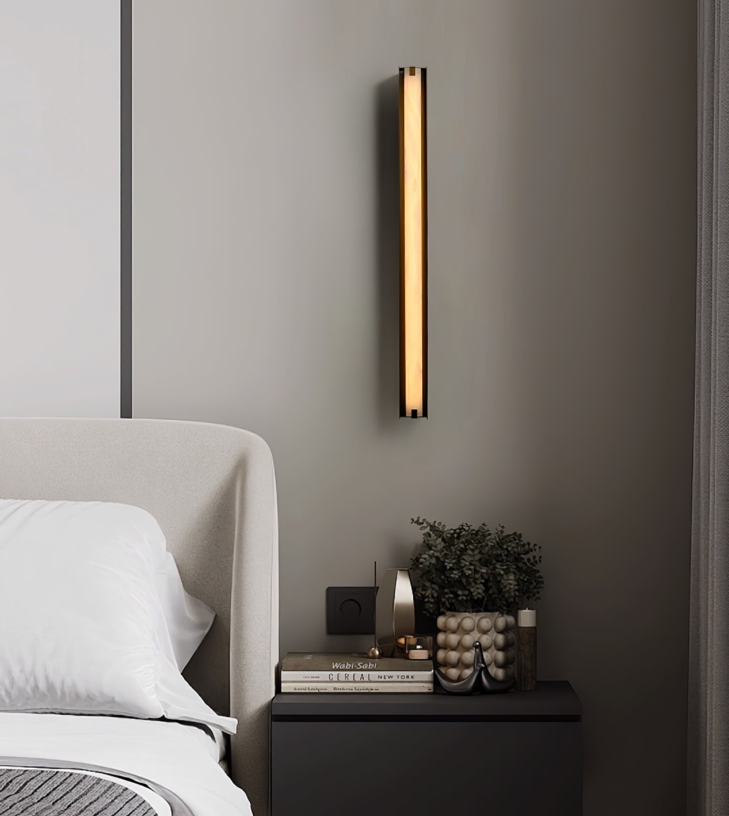 Alvara Alabaster Vertical Wall Sconce