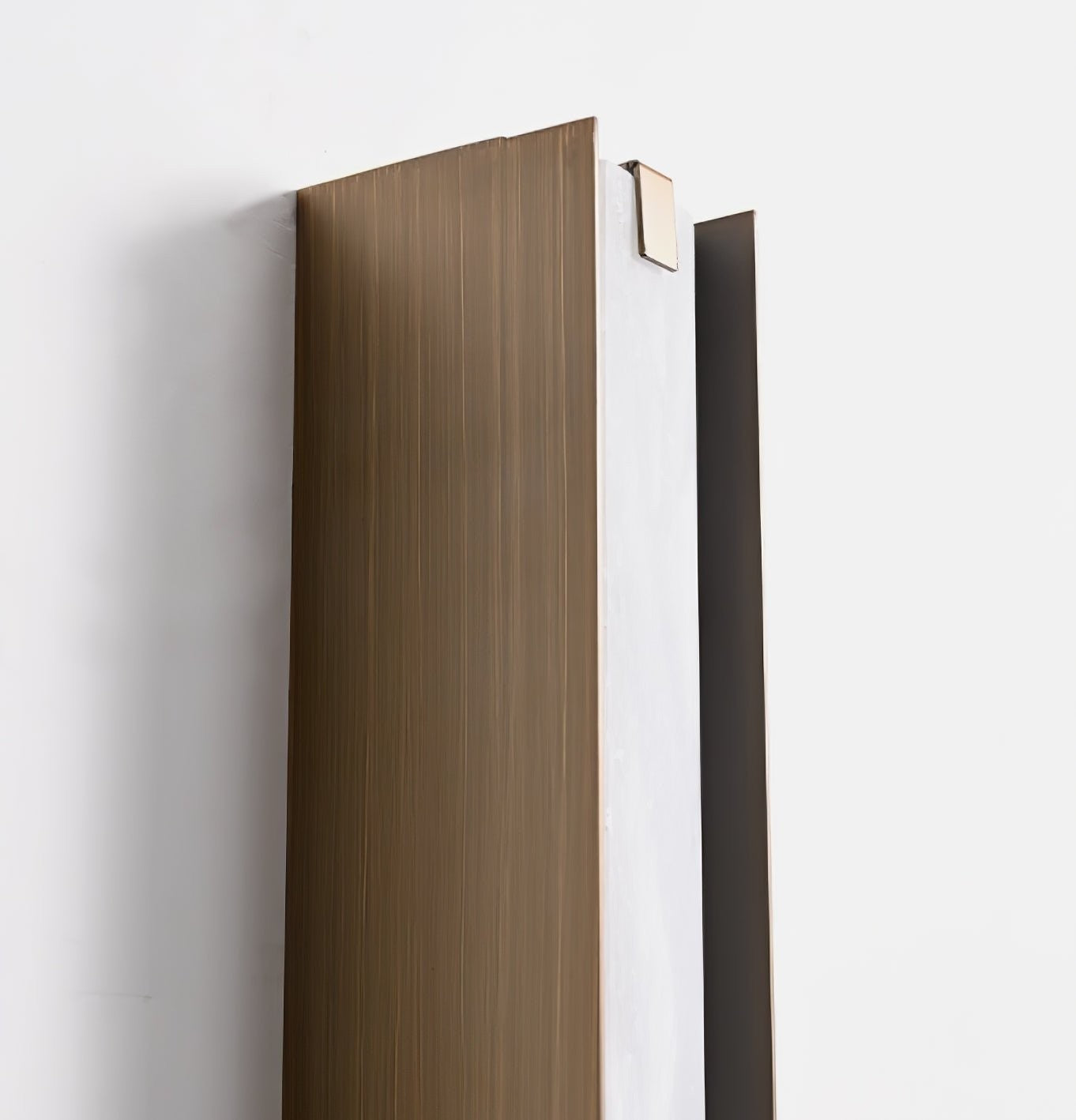 Alvara Alabaster Vertical Wall Sconce