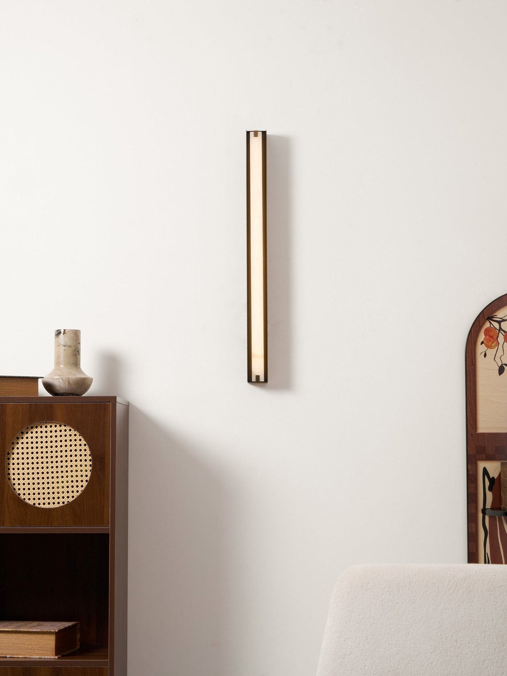 Alvara Alabaster Vertical Wall Sconce