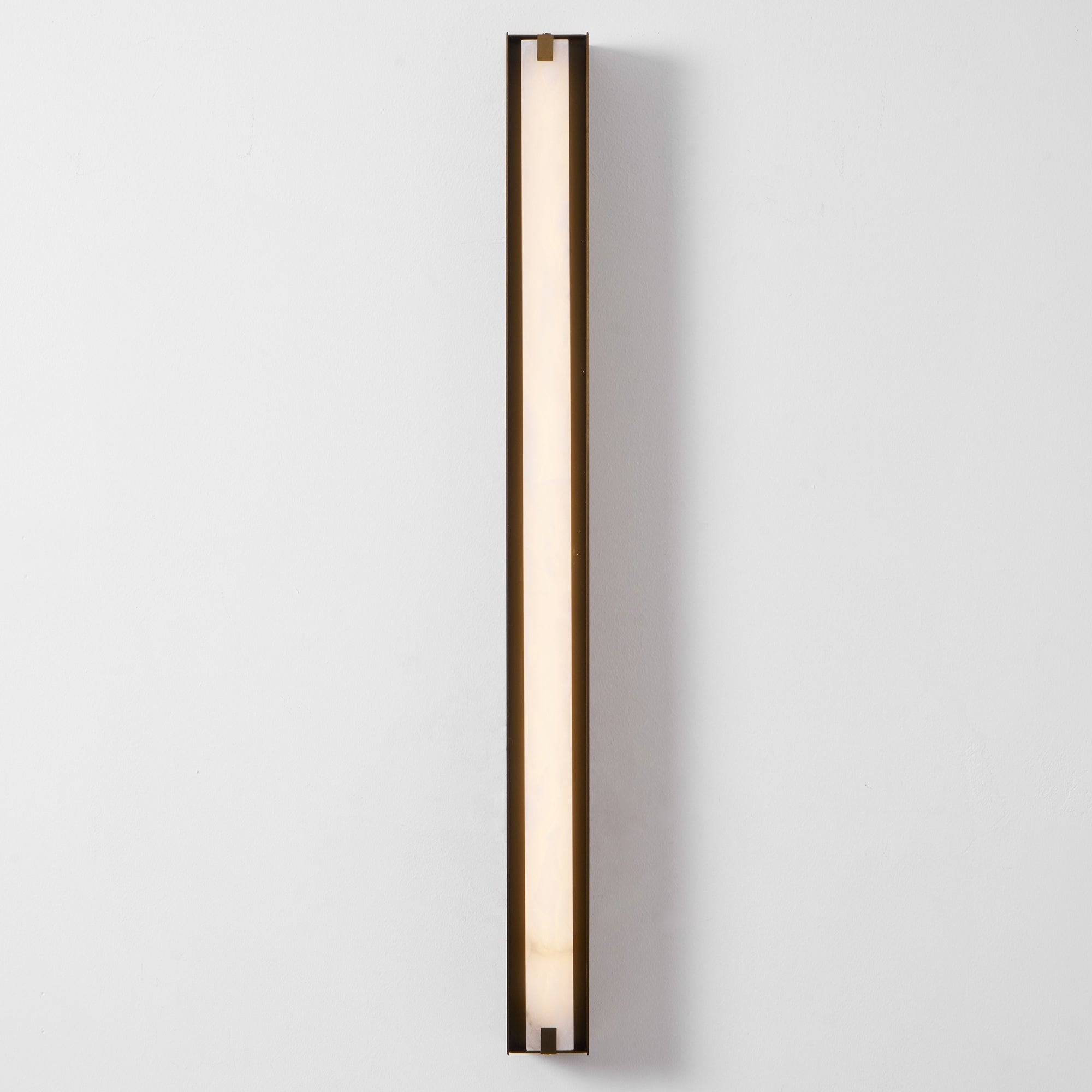 Alvara Alabaster Vertical Wall Sconce