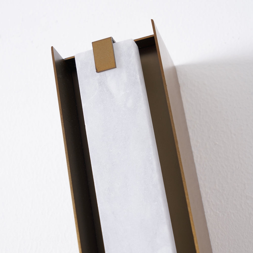 Alvara Alabaster Vertical Wall Sconce