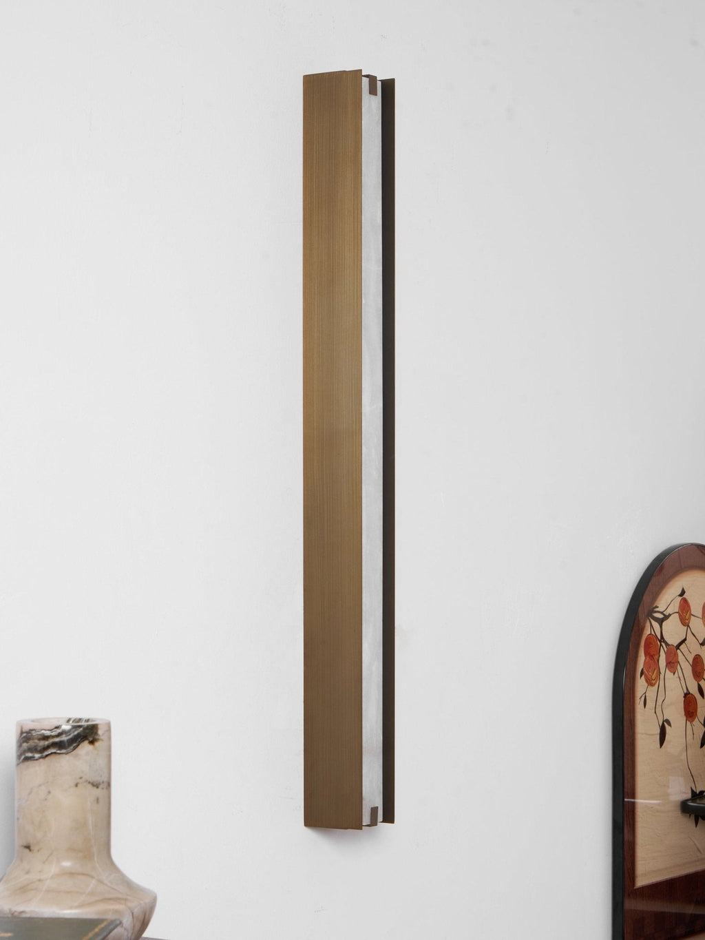Alvara Alabaster Vertical Wall Sconce