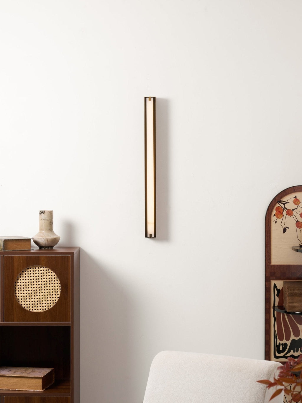 Alvara Alabaster Vertical Wall Sconce