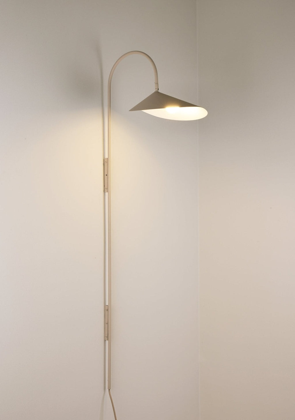 Aruma Swivel Wall Lamp