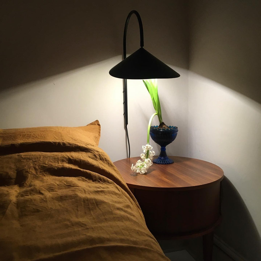 Aruma Swivel Wall Lamp