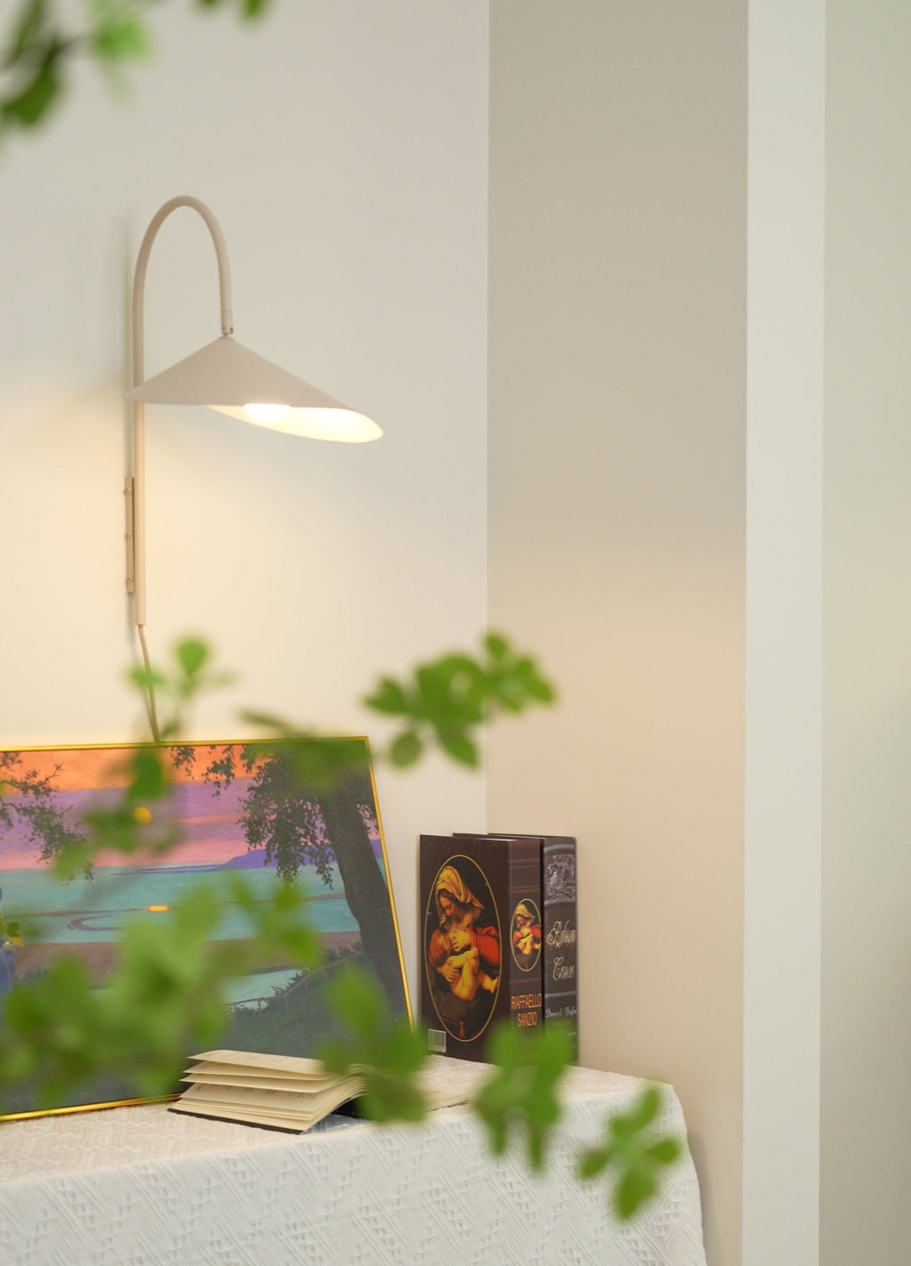 Aruma Swivel Wall Lamp