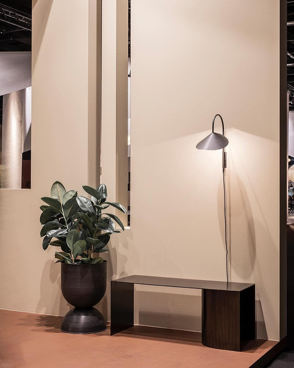 Aruma Swivel Wall Lamp