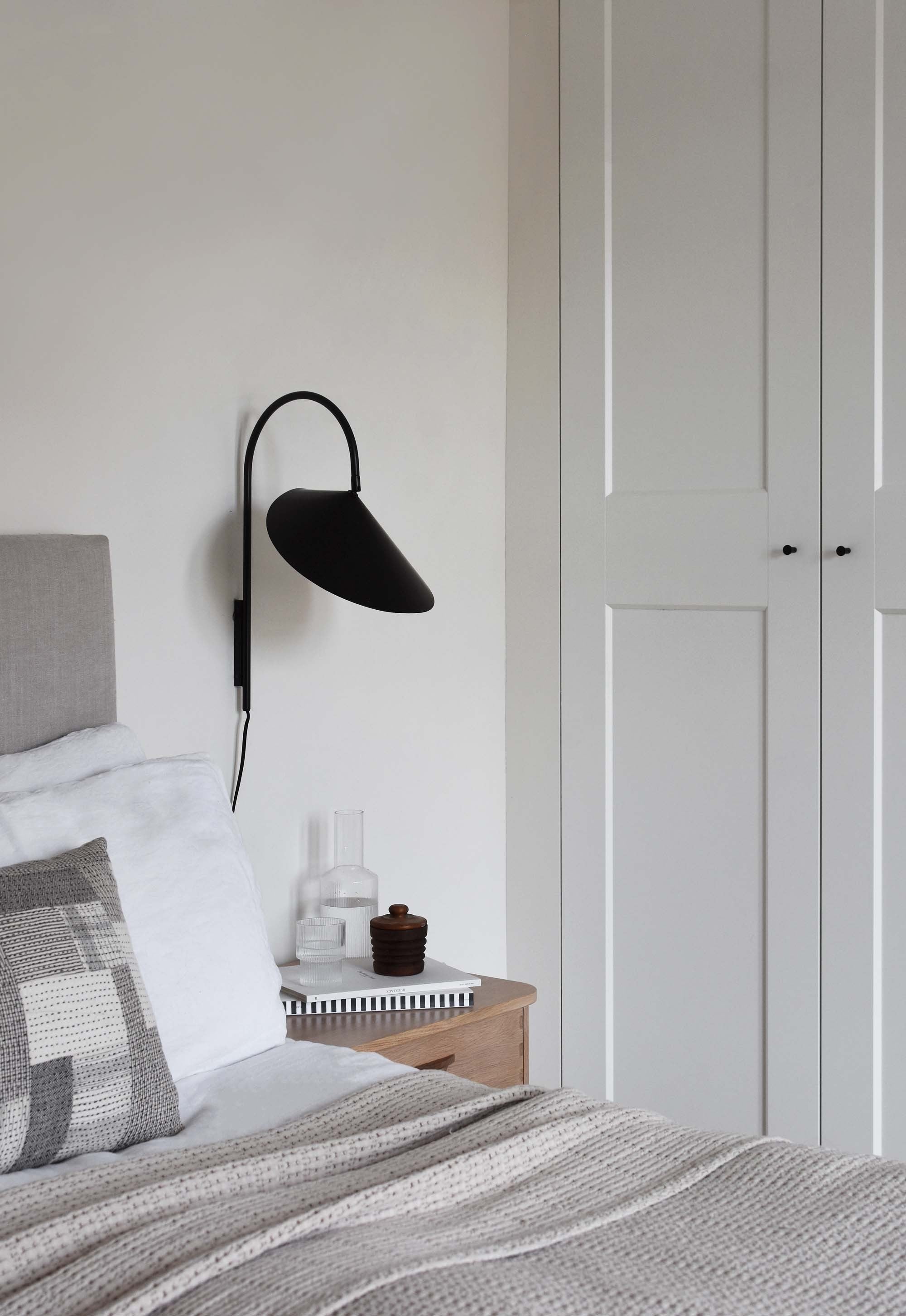Aruma Swivel Wall Lamp