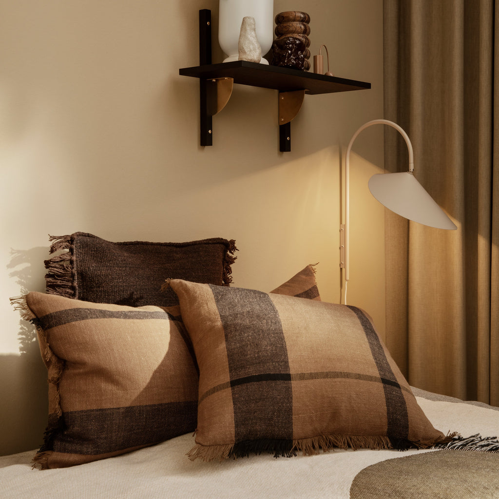 Aruma Swivel Wall Lamp