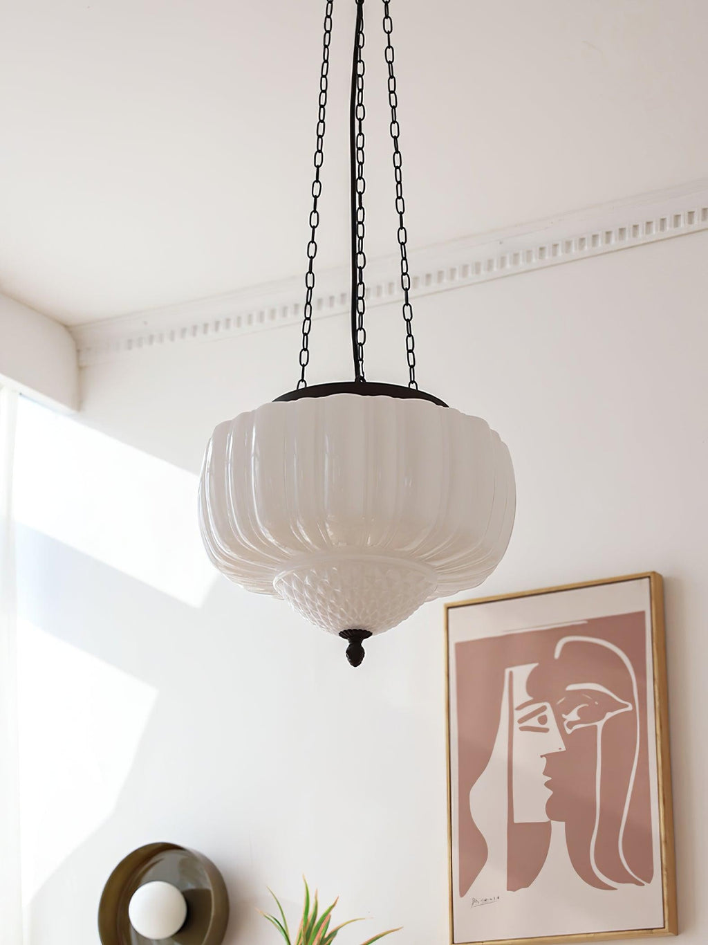 Flutara Glass Pendant Light