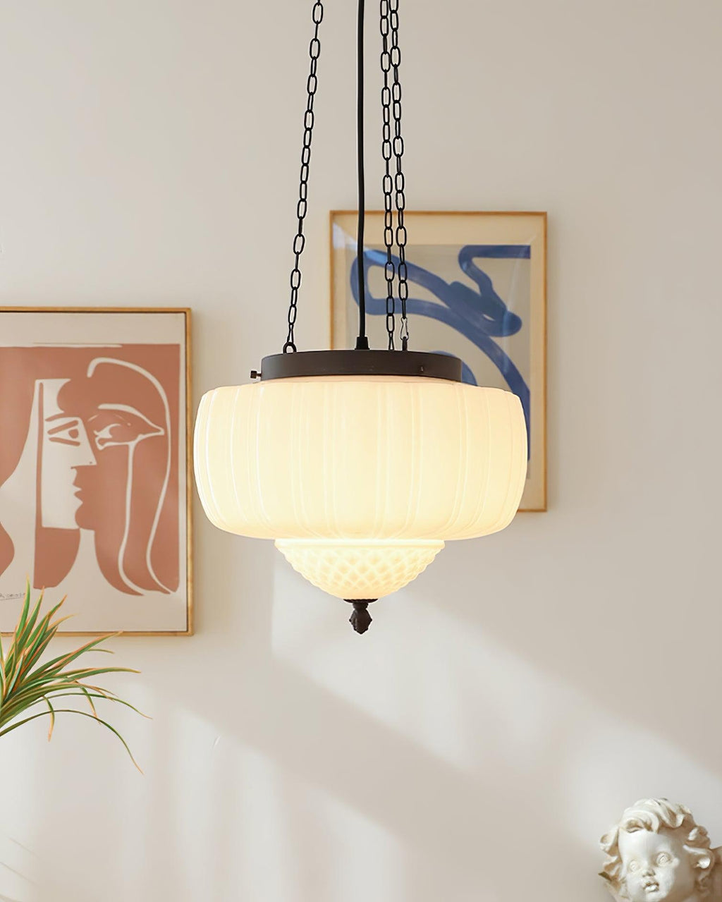 Flutara Glass Pendant Light