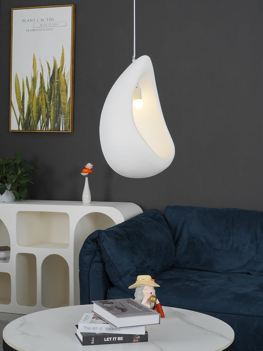 Nuvia Resin Pendant Light
