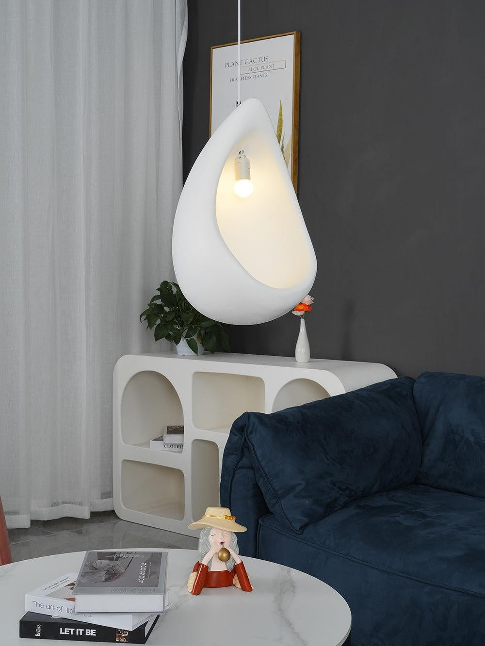 Nuvia Resin Pendant Light