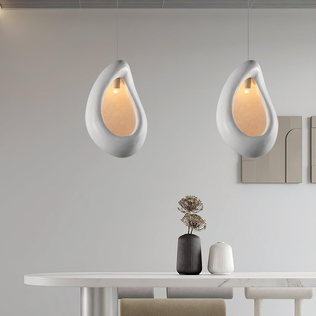 Nuvia Resin Pendant Light