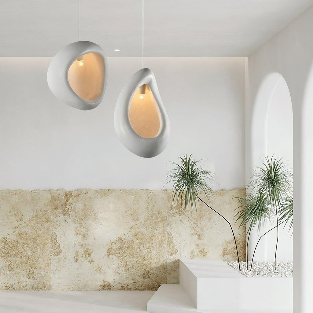 Nuvia Resin Pendant Light