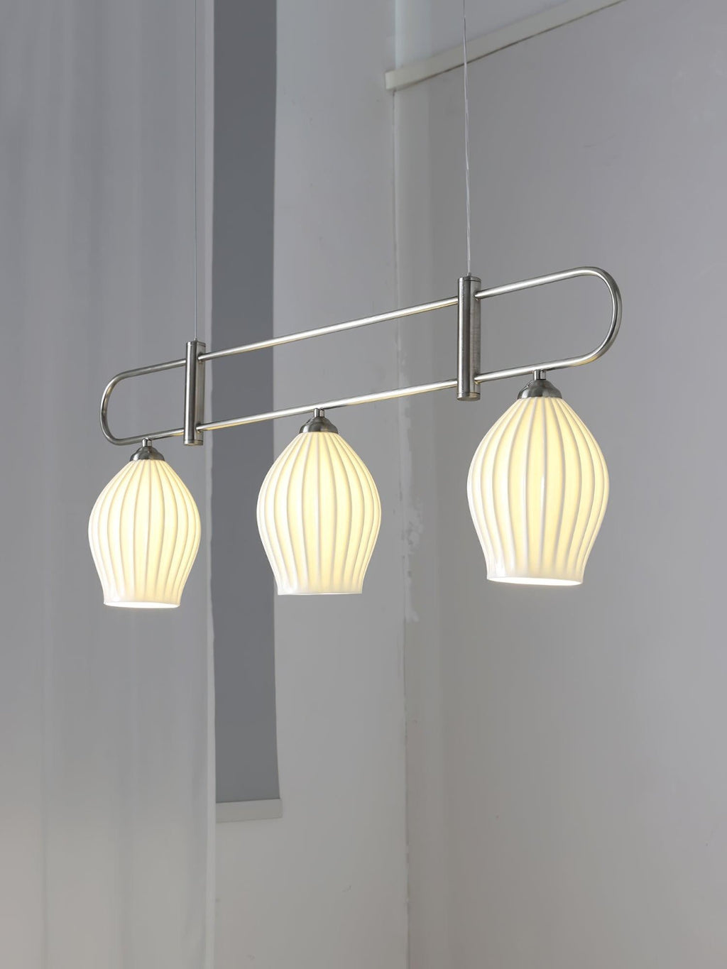 Porcelis Cluster Pendant Light