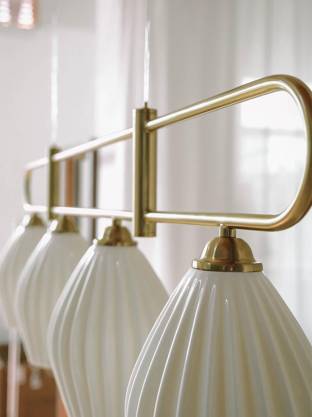 Porcelis Cluster Pendant Light