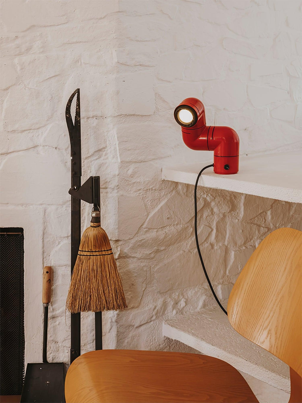 Retrobeam Sculpt Table Lamp