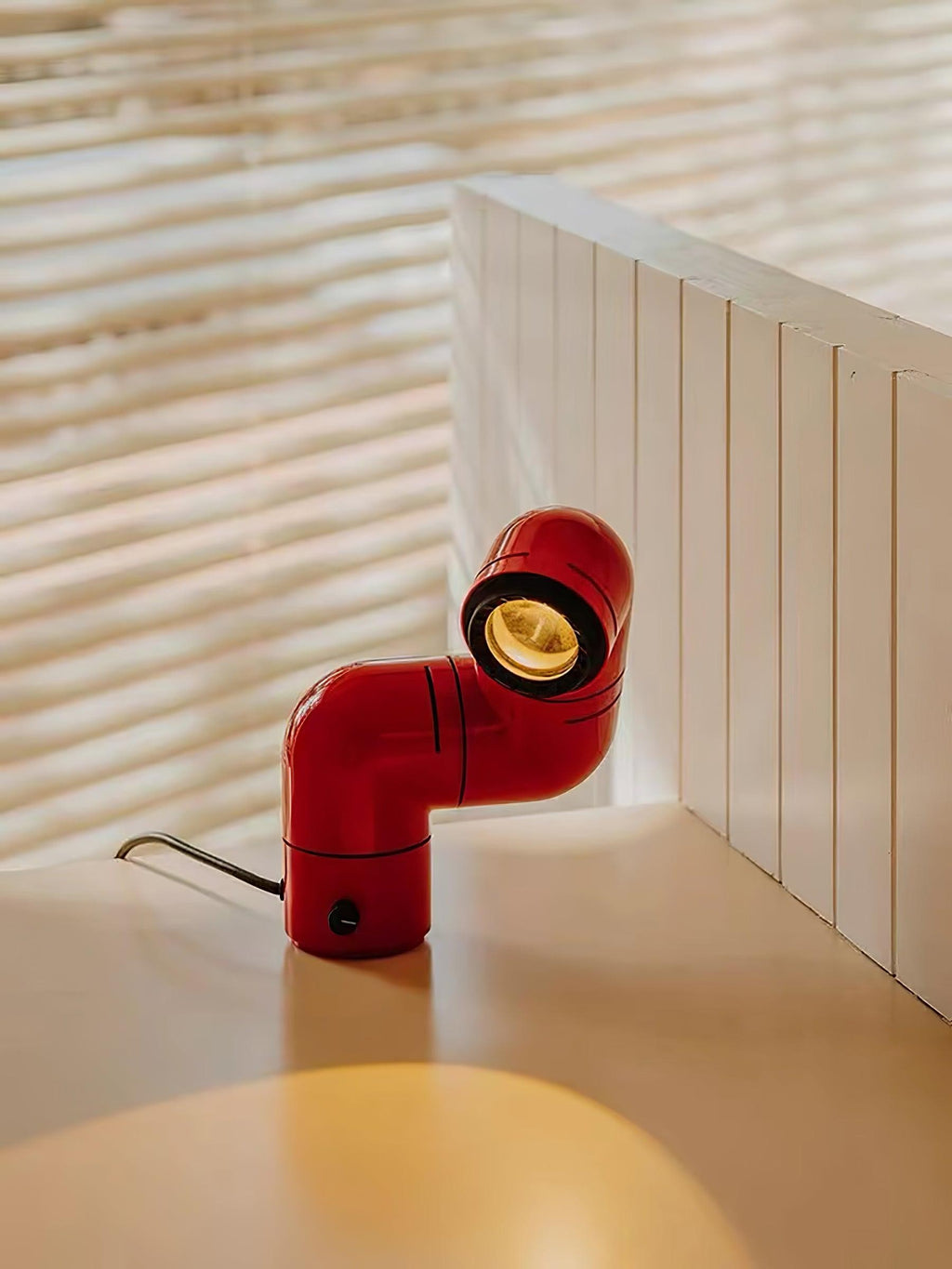 Retrobeam Sculpt Table Lamp