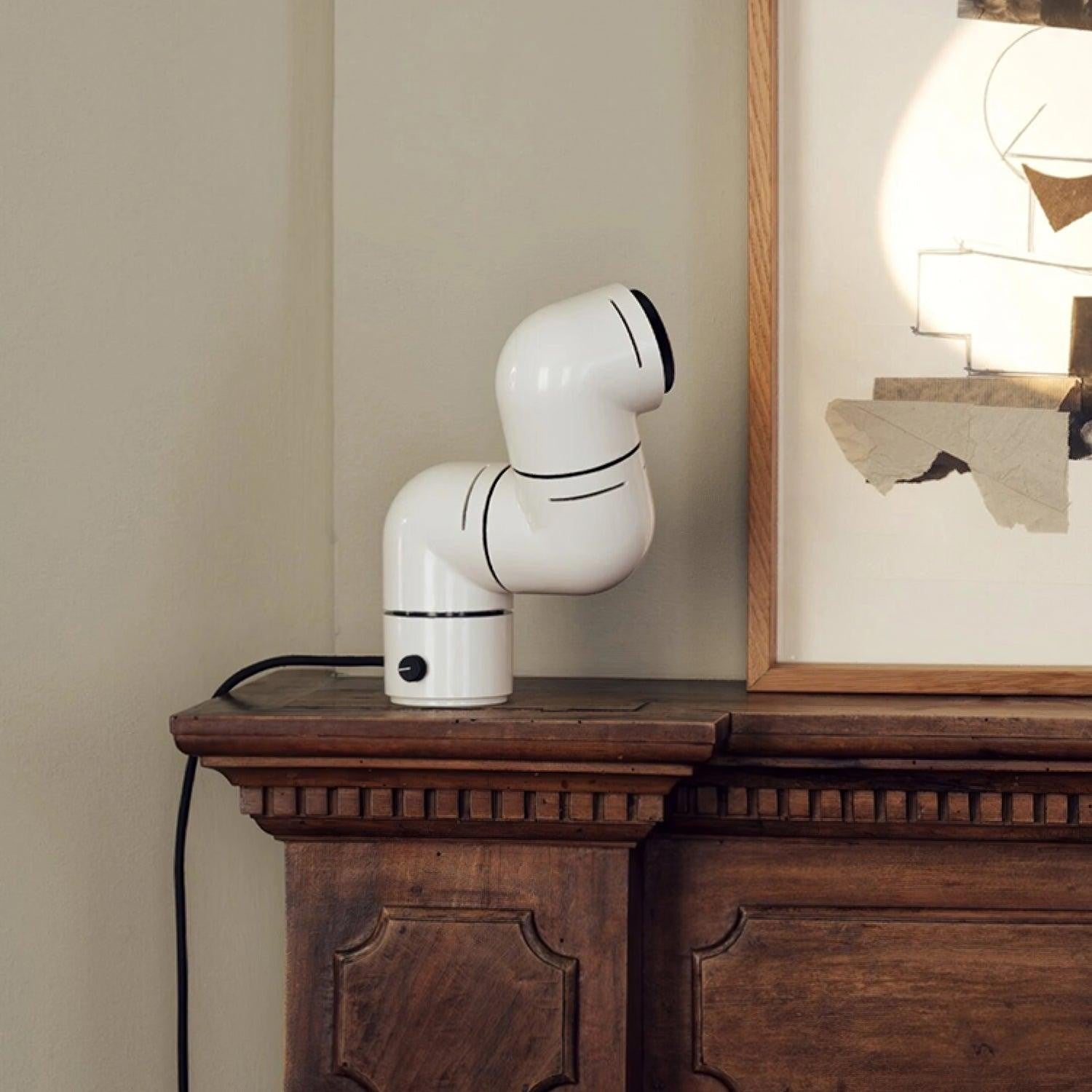 Retrobeam Sculpt Table Lamp