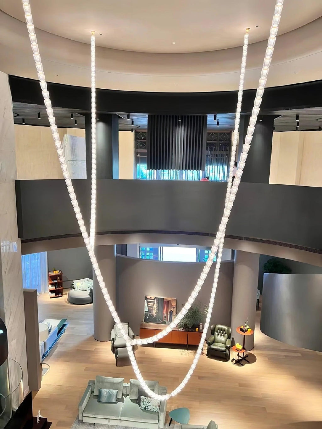 Serpentina Crystal Ribbon Chandelier
