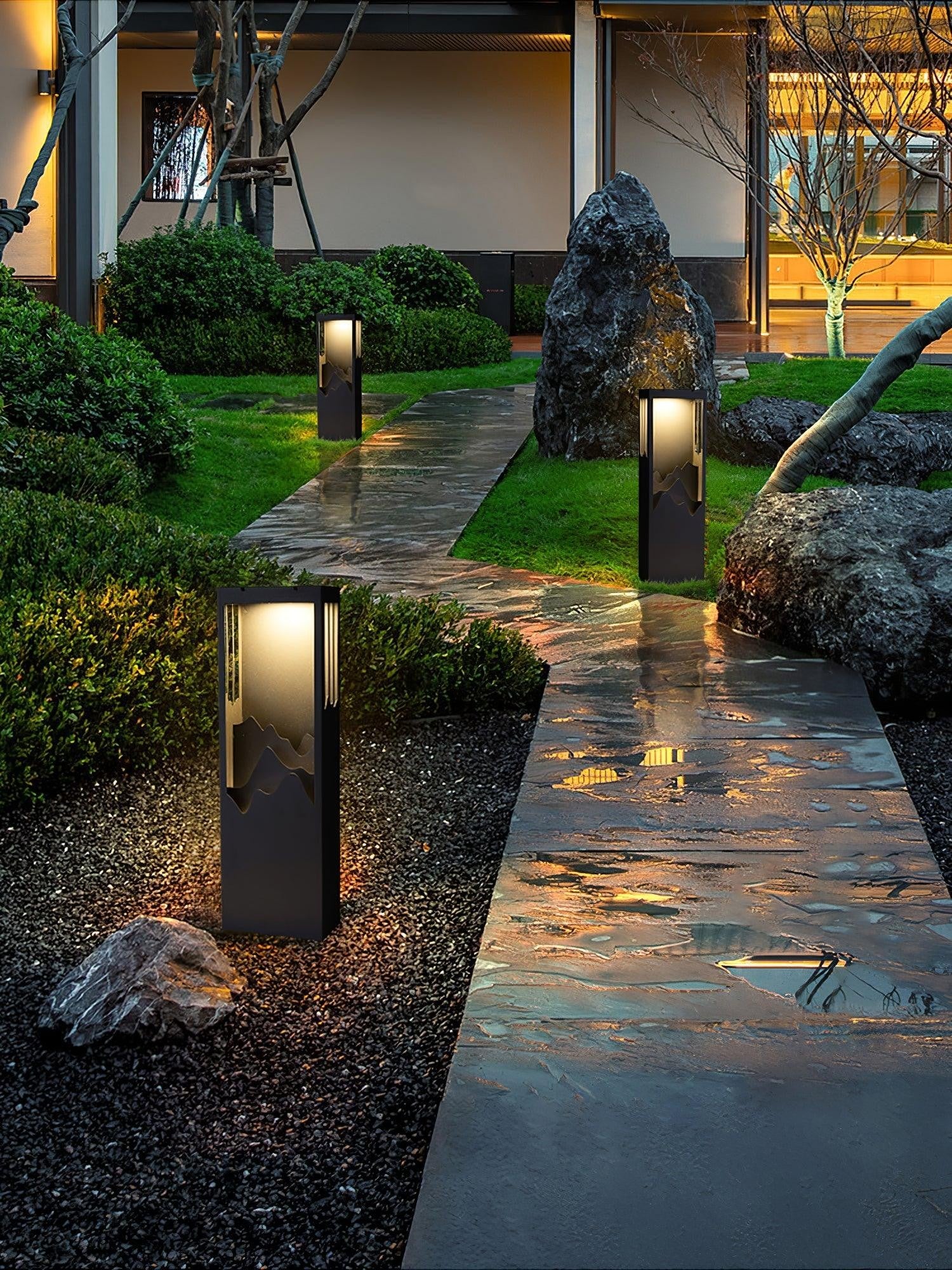 Solara Linkmoon Outdoor Garden Light