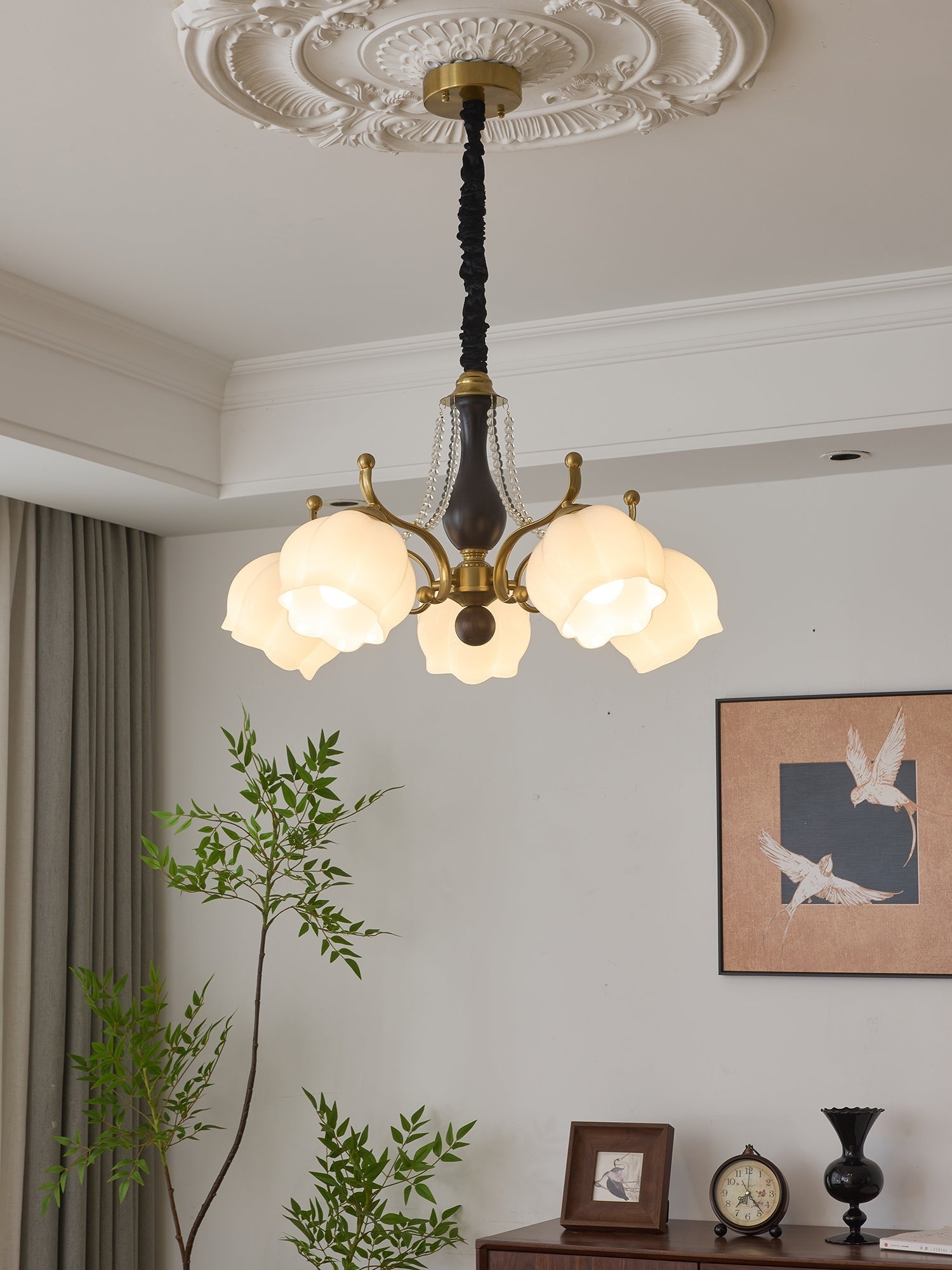 Valmont Heritage Glass Chandelier