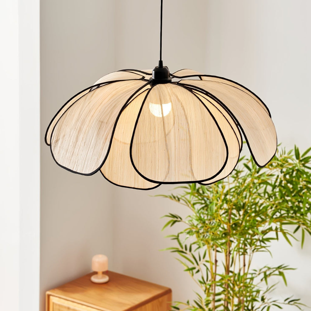 Verdalia Leaf Pendant